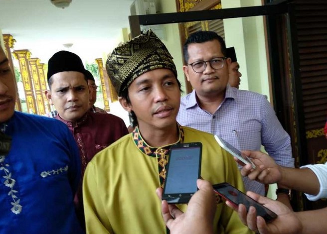 Sekjen PSI Raja Juli Antoni Kunjungi LAM Riau