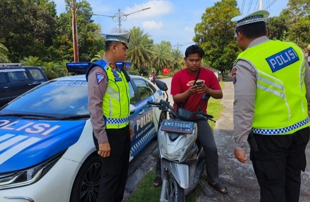 Dua Hari Terjadi 3.273 Pelanggaran Lalu Lintas di Riau, Didominasi Pengendara Tak Pakai Helm SNI