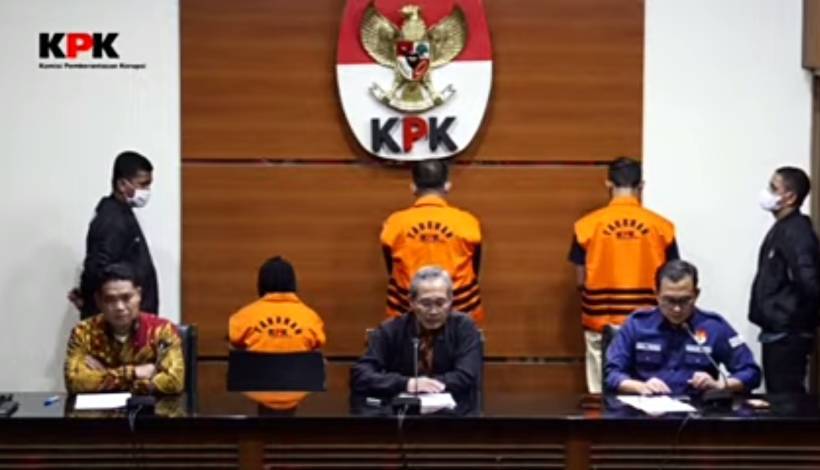 Auditor Diduga Terima Suap Bupati Meranti, KPK Diminta Periksa Kepala BPK