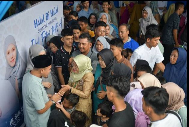 Ribuan Warga Ramai-ramai Hadiri Open House Wakil Ketua DPRD Riau