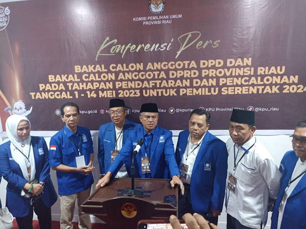 Resmi Daftarkan Bacaleg ke KPU, Ini Target PAN Riau di Pemilu 2024