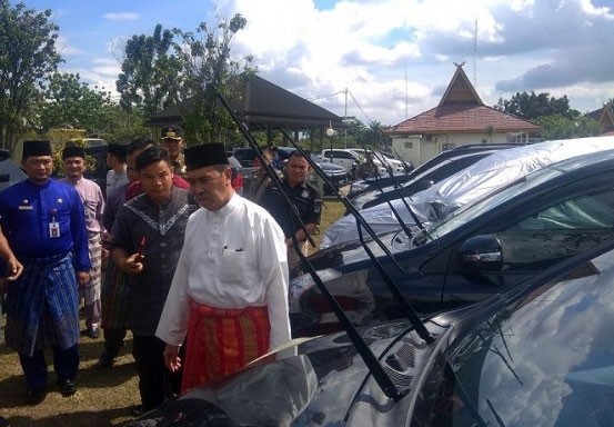 Baru 197 Unit Mobil Dinas Pemprov Riau Dikembalikan ke OPD,  385 Unit Masih Ditahan