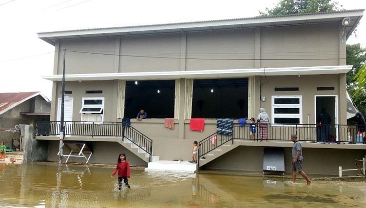 Air Mulai Surut, Warga Khawatir ada Banjir Susulan