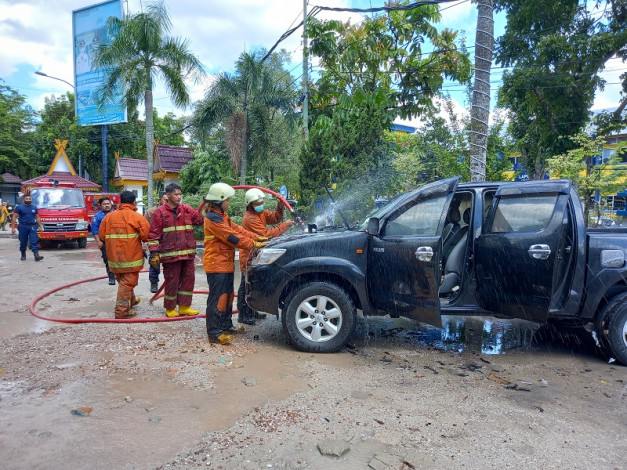 Mobil Terbakar di Parkiran MPP Diduga Korsleting Mesin, Pemilik: Tidak Ada Kendala, Tiba-tiba Saja