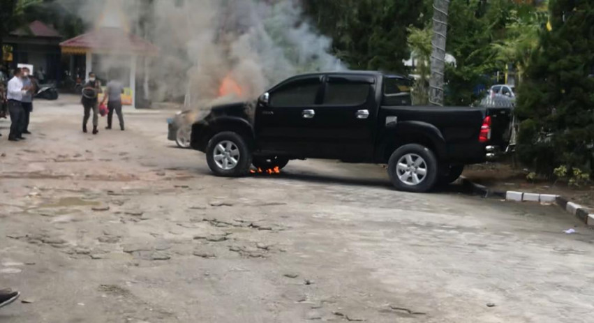 Mobil Terbakar di Parkir MPP, Dua MPK Diturunkan