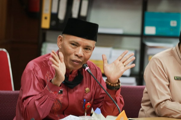 Waspada! Nama Kadisdik Riau Dicatut untuk Jabatan Kepala Sekolah