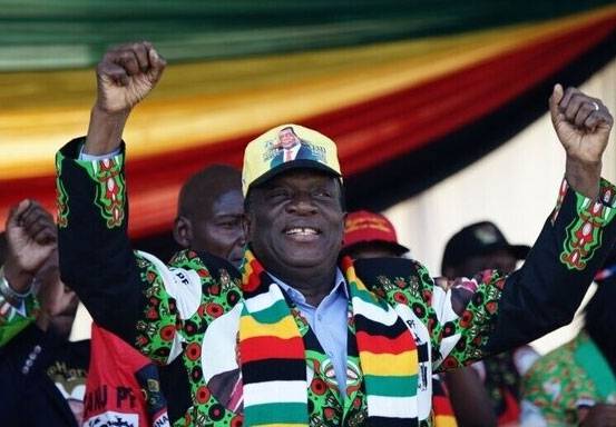 Presiden Zimbabwe Mnangagwa Ngotot Ingin Terpilih Kembali