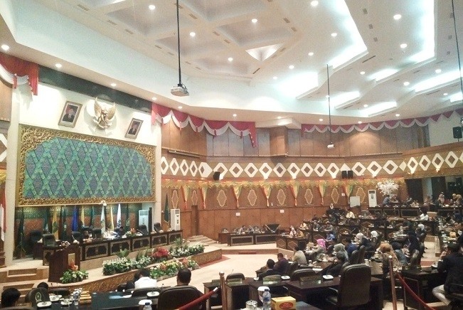8 Fraksi DPRD Riau Diumumkan di Paripurna, Ini Susunannya