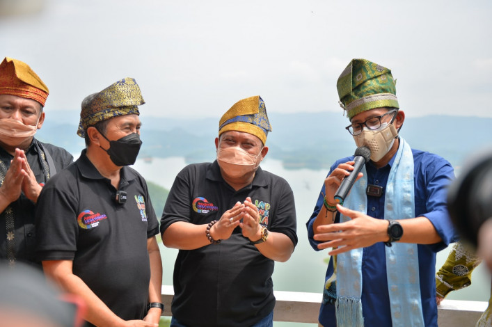 Di Hadapan Menteri Sandiaga Uno, Gubri Sebut Investor Malaysia Minta Ikan Patin 30 Ton Perhari