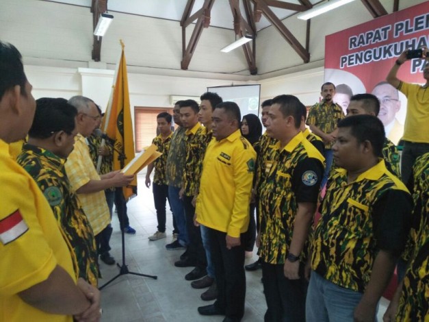 AMPG Minta Andi Rachman Revitalisasi Struktur Fraksi Golkar di DPRD Riau