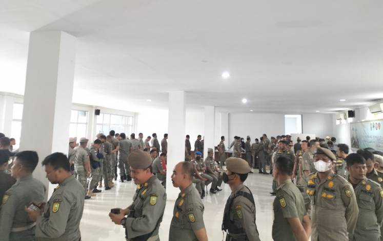 BNN Tes Urine Ratusan Personel Hingga Pejabat Satpol PP Riau