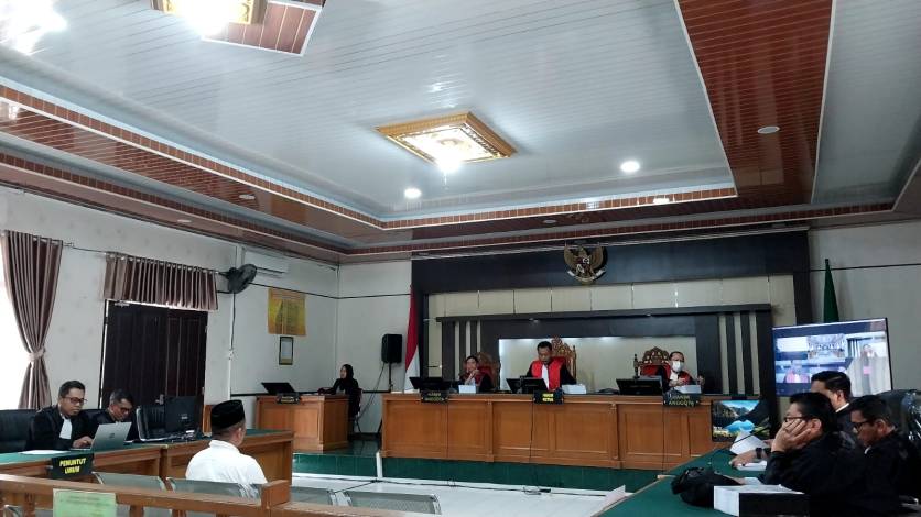 Sidang Vonis Auditor BPK Riau Penerima Suap dari M Adil Ditunda, Ini Alasan Hakim