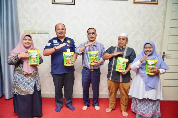 Masuk Tiga Besar Nasional, Pj Bupati Kampar Ajak Masyarakat Dukung Vote untuk Kerupuk Lomang Balado Ummi