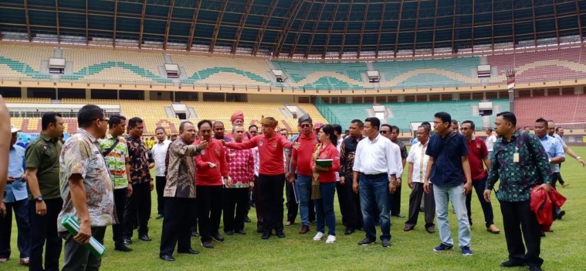 Ketum PSSI Tinjau Stadion Utama Riau