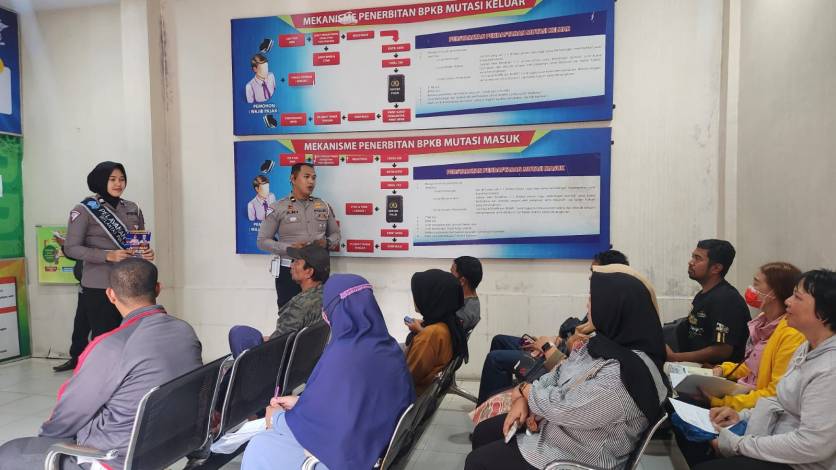 Ditlantas Polda Riau Imbau Pemohon BPKB Tidak Golput di Pemilu 2024