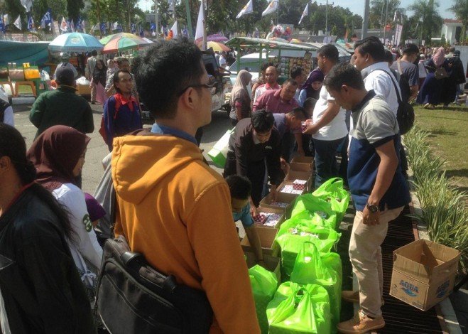 Banyak yang Sedekah Makanan di Prabowo Menyapa Riau, Panitia Ucapkan Terimakasih