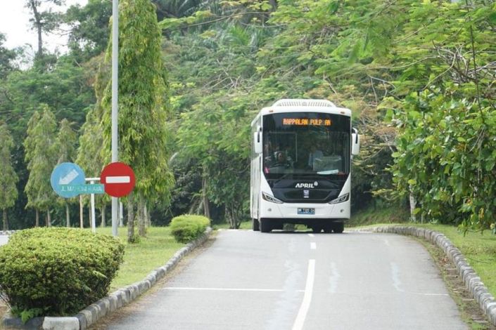 PT RAPP Perusahaan Pertama di Sumatera Gunakan Bus Listrik