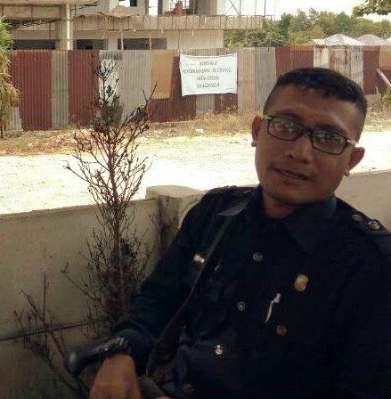 Nama Gubernur Riau Abdurrahman Kan...