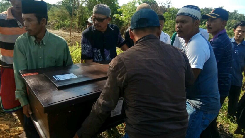 Jenazah Terduga Teroris Abu Ibrahim Dimakamkan di Pandau Jaya