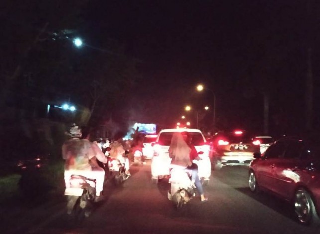 Konvoi Kelulusan Siswa SMA/SMK Bikin Macet Jalanan Pekanbaru