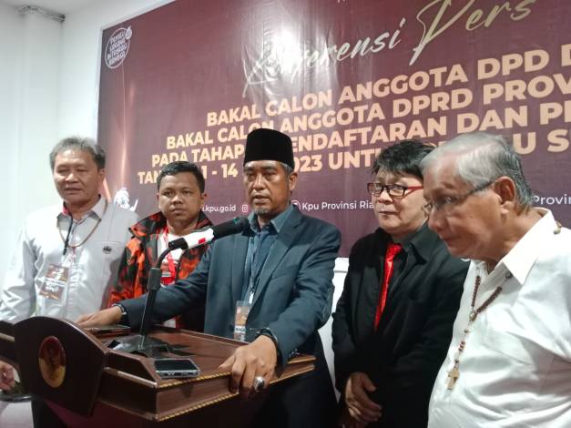 Ketua PWNU Rusli Ahmad Resmi Daftar DPD RI, Sebut Ada Solusi untuk Riau Lebih Maju