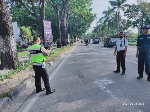 Pengemudi Mengantuk, Mobil Tabrak Pengendara Motor, Pesepeda dan Warga Lari Pagi, Satu Orang Tewas