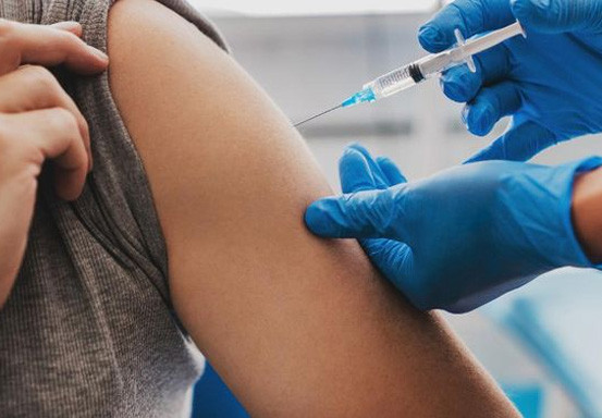 Zulkarnain: Vaksin Berbayar untuk Siapa?