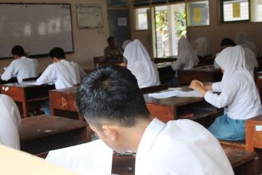 Ledakan Tamatan SMP Tak Sebanding dengan Jumlah SLTA, Pemprov Riau Gagal Sediakan Fasilitas Pendidikan?