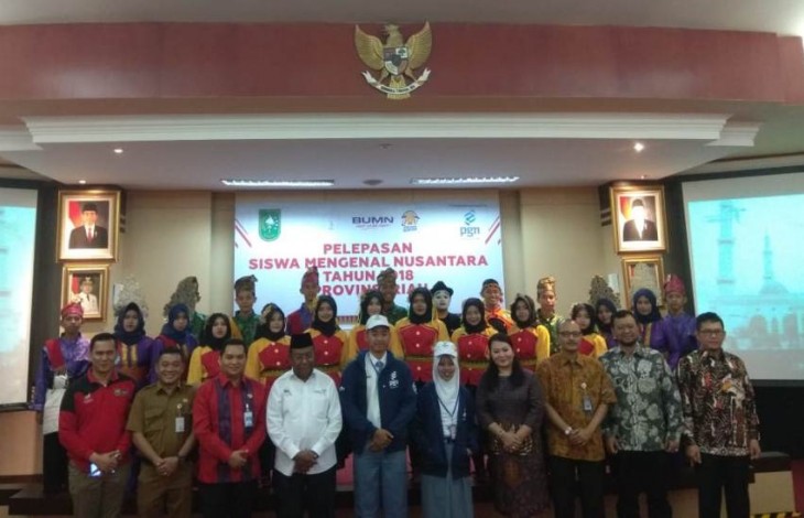 Wagub Riau Lepas Siswa Mengenal Nusantara Bersama PGN