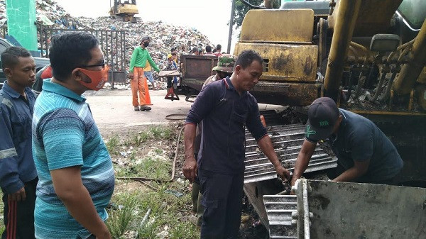 Alat Berat Rusak, DPRD Temukan Antrean Panjang Truk Pengangkut Sampah di TPA Muara Fajar