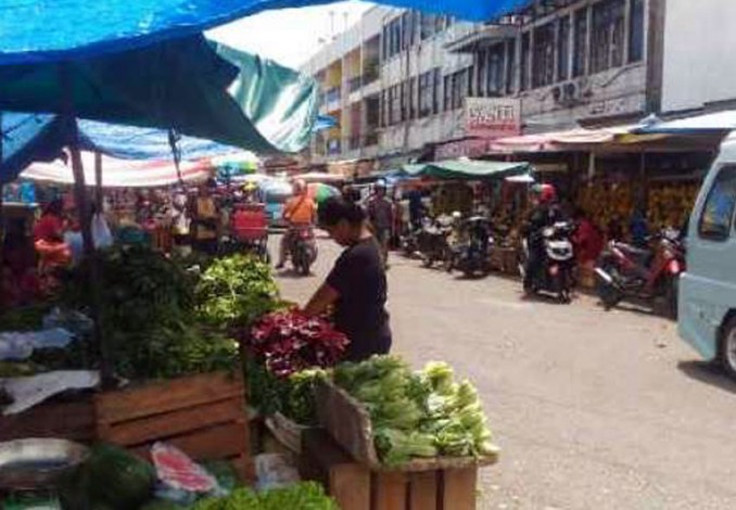 Ekonomi Lesu, 200 Pedagang Pasar Kodim Gulung Tikar