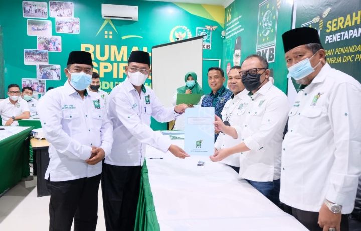 11 DPC Terima SK, Abdul Wahid Yakin PKB Riau Menang Tahun 2024