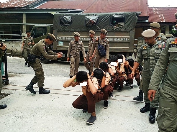 Enam Siswa SMK Diamankan Satpol Pekanbaru, Puluhan Lari Kocar-kacir