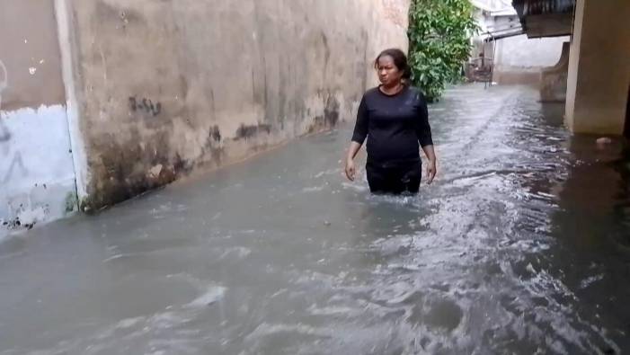 Hujan Deras, Puluhan Rumah Terendam Banjir di Tangkerang Selatan