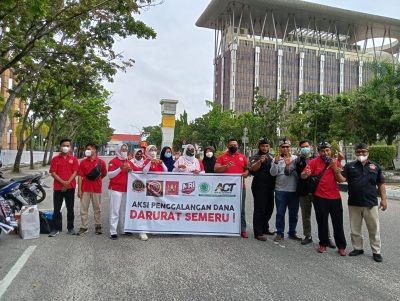 Tiga Paguyuban Bersama ACT Riau Galang Dana untuk Korban Semeru