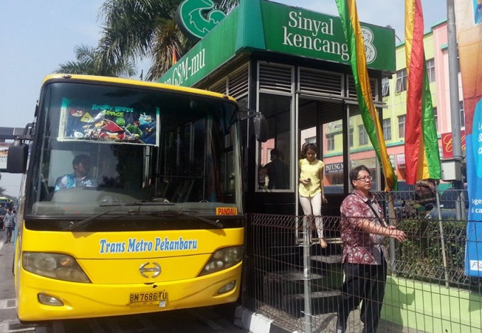 Dewan Minta Rute Bus TMP Jalan Garuda Sakti Dibuka