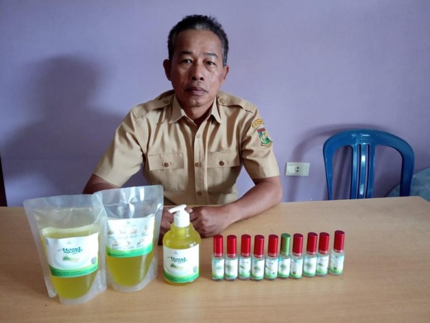 Gapoktan Kampung Wangi di Kampar Buat Hand Sanitizer dari Serai
