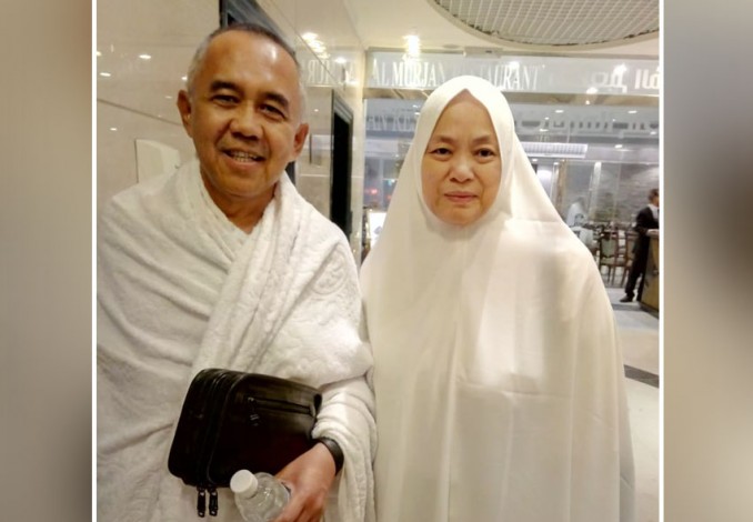 Cagubri Andi Rachman dan Istri Umrah Serta Lebaran di Mekkah