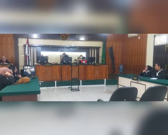 Hakim Tolak Keberatan Oknum Dosen UIN Suska Benny Sukma, Perintahkan JPU Hadirkan Saksi