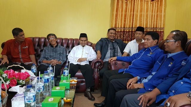 Achmad Bertamu ke Markaz Dakwah, Sinyal PKS-Demokrat Berkoalisi di Pilgubri?