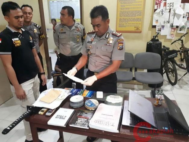 Usai Ditangkap di Rohil, Densus 88 Polri Geledah Rumah Terduga Teroris di Pekanbaru