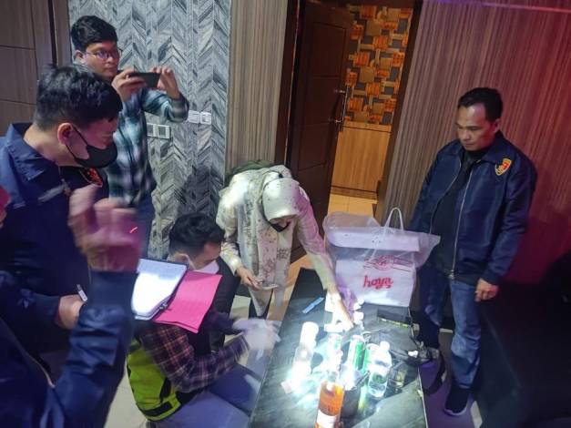 Diduga Sering Terjadi Penyalahgunaan Narkoba, Polisi Razia 6 Tempat Hiburan Malam di Pekanbaru