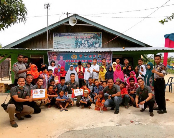103 Personel Polda Riau Angkatan 2013 Gelar Syukuran di Panti Asuhan