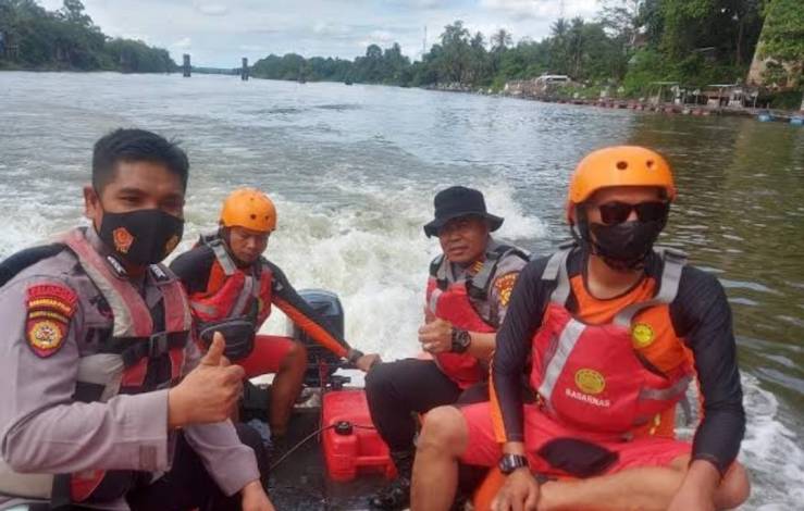 Sampan Terbalik di Danau PLTA Koto Panjang, Satu Orang dalam Pencarian