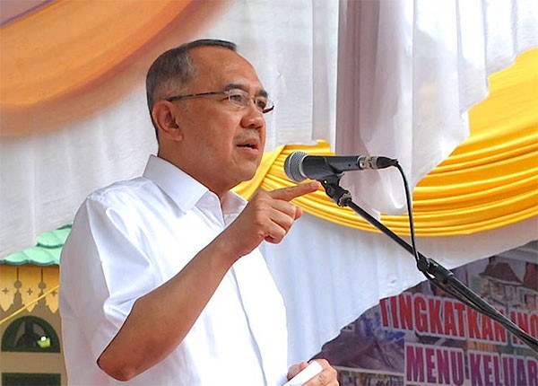 Gubernur Riau Pilih Nyoblos di Siang Hari