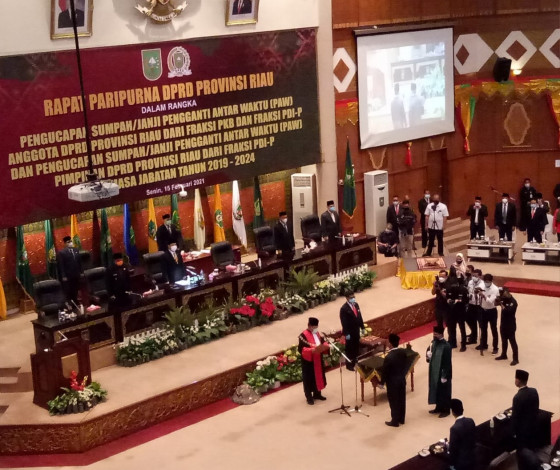 Syafaruddin Poti Resmi Jabat Wakil Ketua DPRD Riau