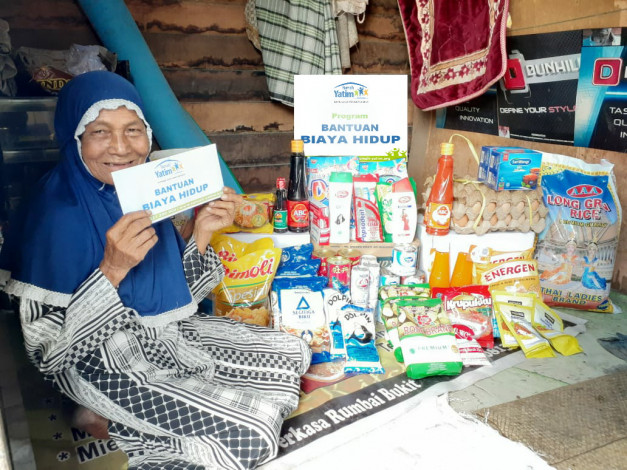 Rumah Yatim Riau Beri Bantuan untuk Nurhayati, Lansia yang Pantang Meminta-minta