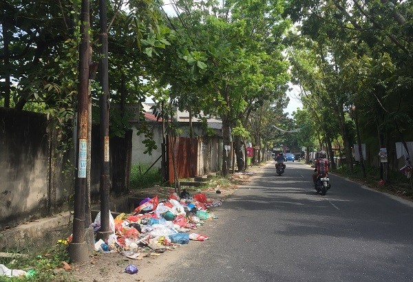 Tumpukan Sampah Masih Sering Terlihat di Jalan Duyung
