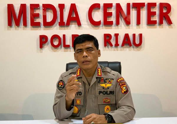 Libur, Komisi III DPR RI Justru Rapat Bersama Polda dan Kejati Riau, Ada Apa?