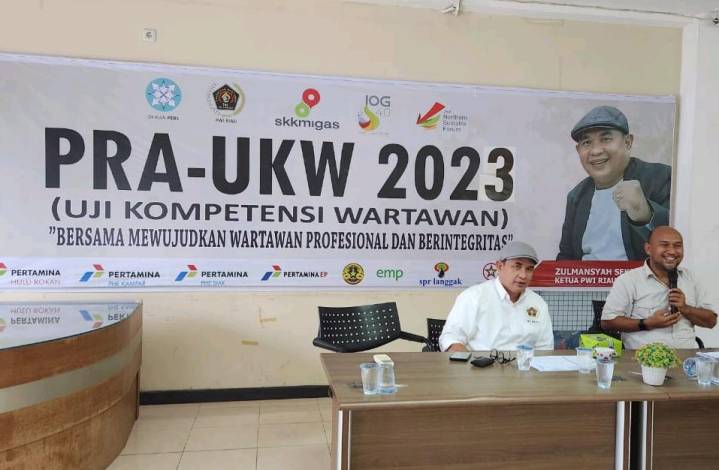 Jelang Uji Kompetensi, 24 Wartawan Ikuti Pra UKW PWI Riau Angkatan XXI